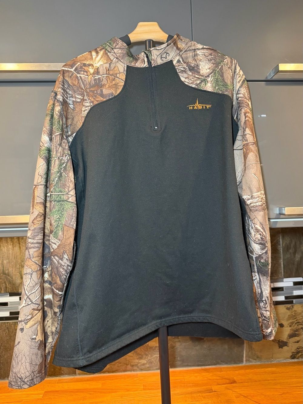 Habit Men's Long Sleeve Black & Camo Half-Zip Pullover size 2xl (033)